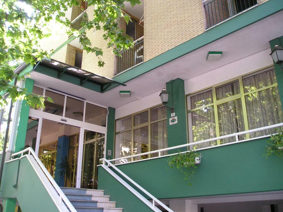 Hotel Bellevue Cesenatico Exterior photo